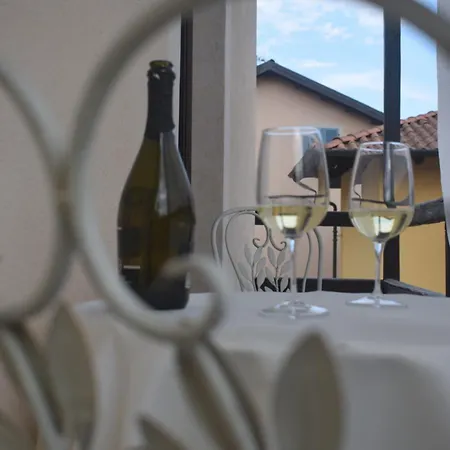 Apartamento King Size 1-bdr Close To Biella Candelo And La Bessa Borriana
